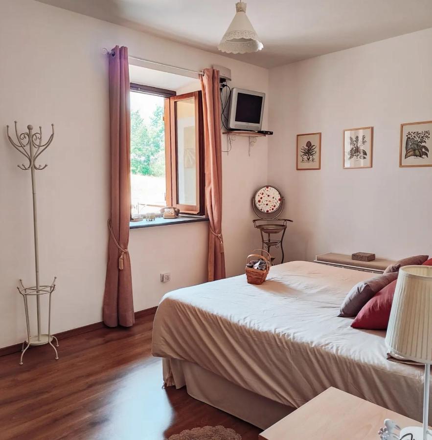 Casale Dei Ricordi Bed and Breakfast Arce Eksteriør billede